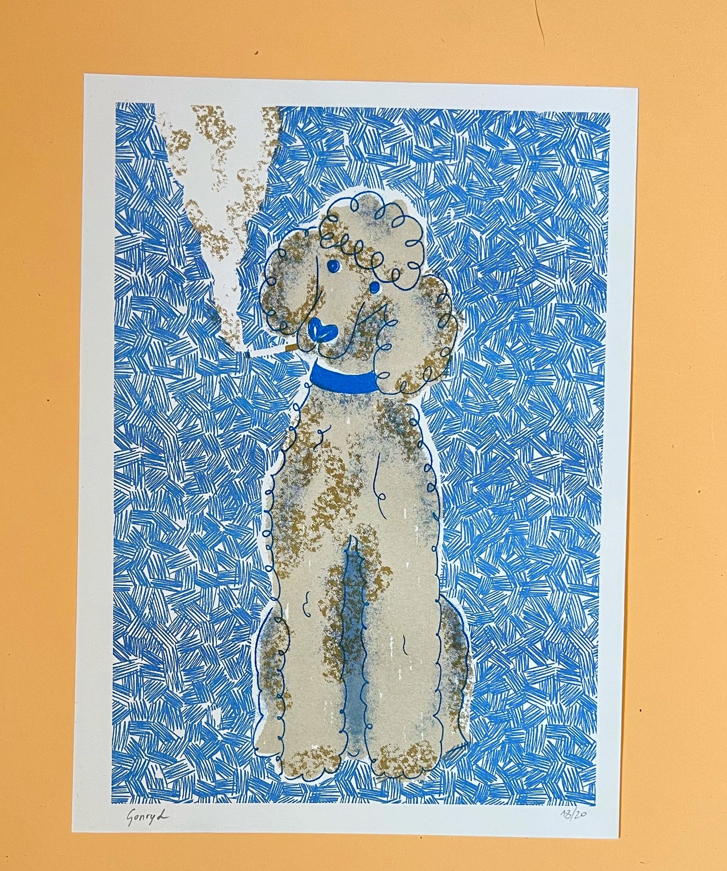 Caniche qui fume